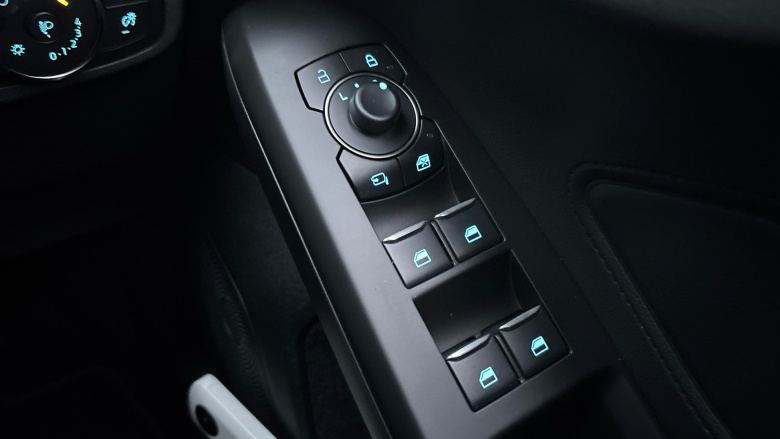 Ford Focus 1.0 EcoBoost Hybrid mHEV 155 ST-Line 5dr Auto Petrol Hatchback